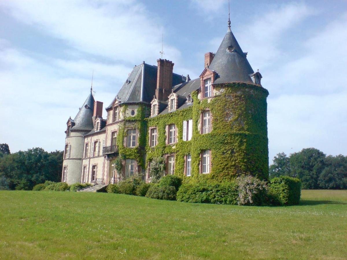 Chateau De Bostz Besson Екстериор снимка