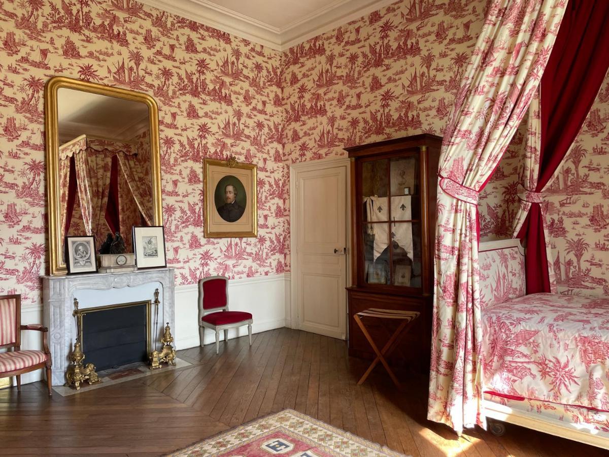 Chateau De Bostz Besson Екстериор снимка